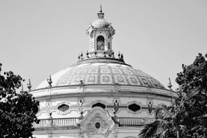 Reparación parcial de la cúpula del Casino de la Exposición de 1929. Ayuntamiento de Sevilla.